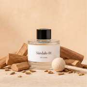Difusor de Aroma para Auto 90 ml - Sándalo 01
